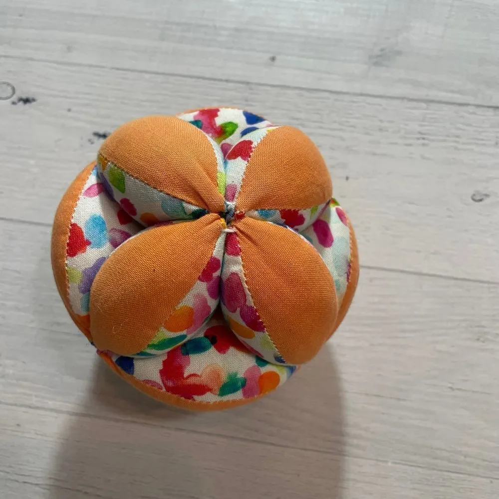 LOVEVERY‎ Rainbow Ball Senser Play Kit 5-6 Months Organic Cotton Play Toy